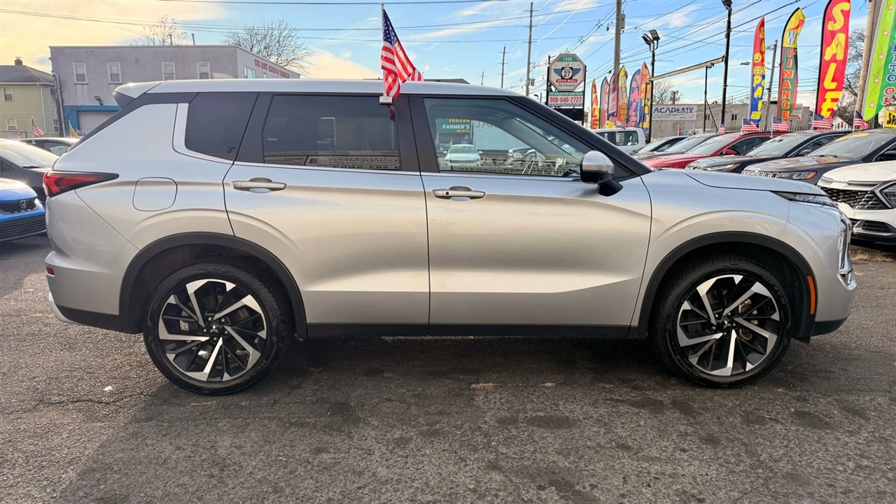 Mitsubishi Outlander SE 4WD 2024