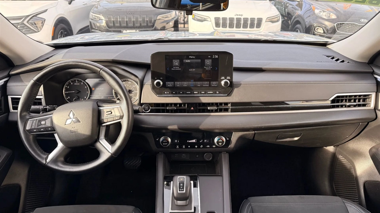 Mitsubishi Outlander SE 4WD 2024