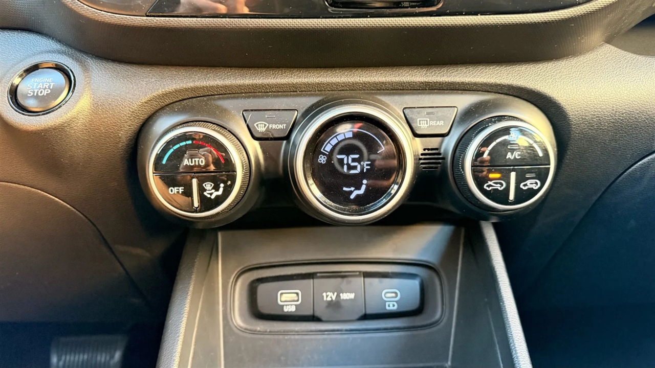 Hyundai Venue SEL 2024