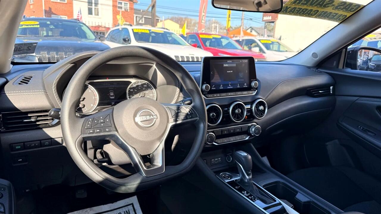 Nissan Sentra SV 2025