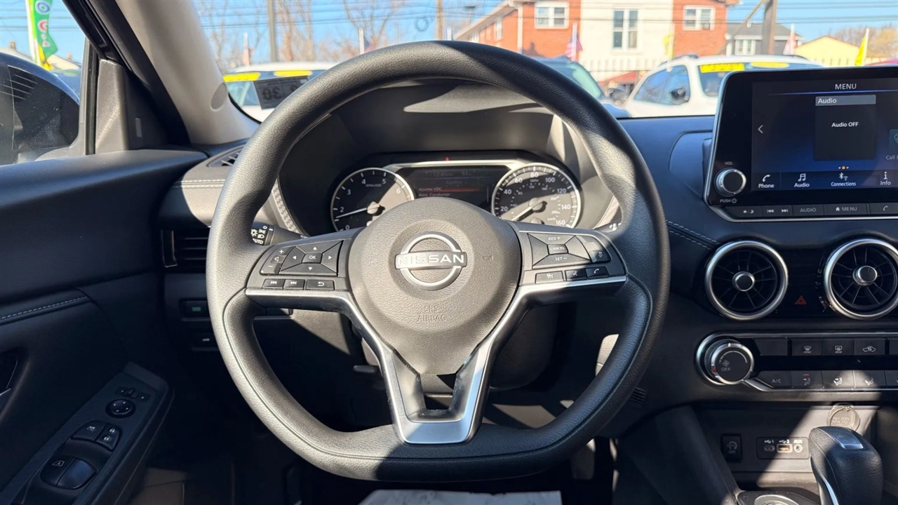 Nissan Sentra SV 2025