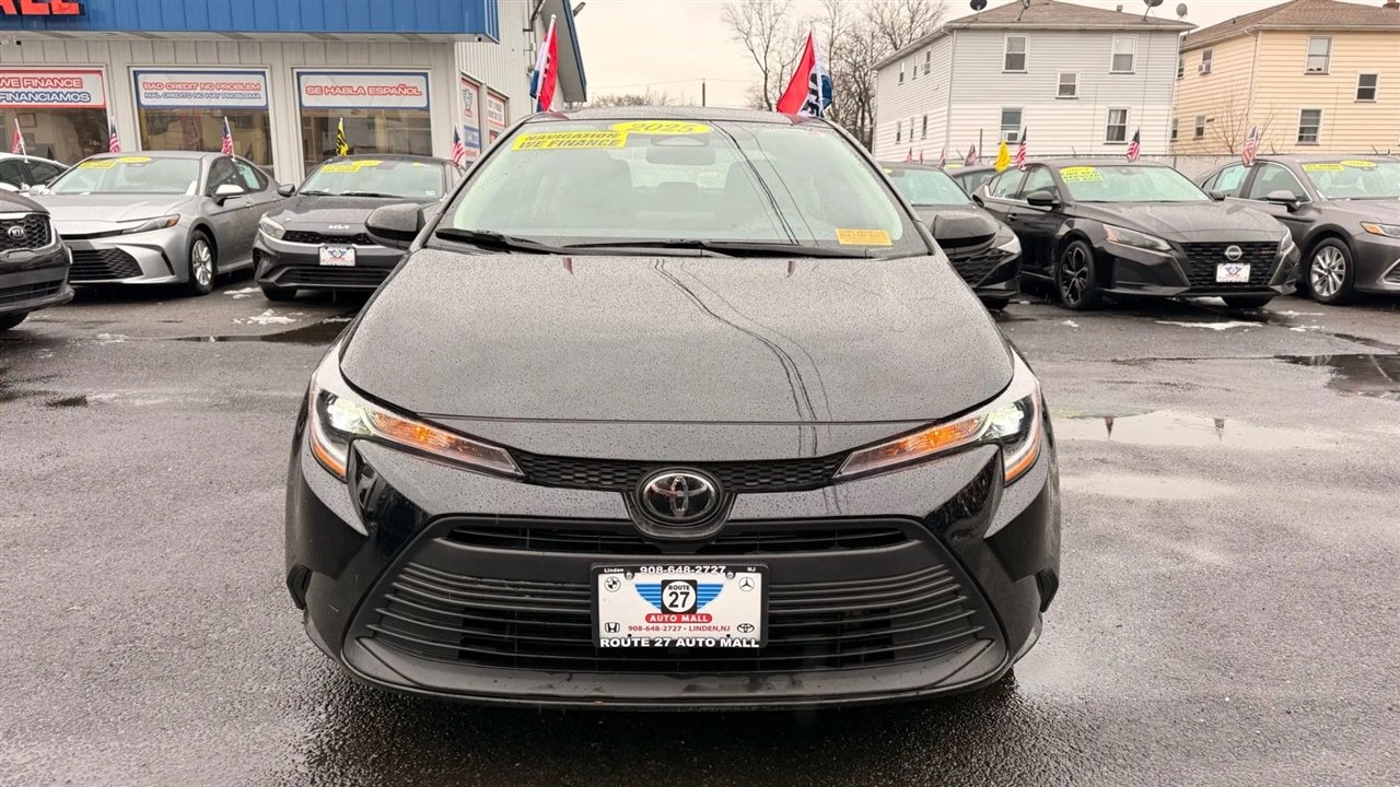 Toyota Corolla LE 2025