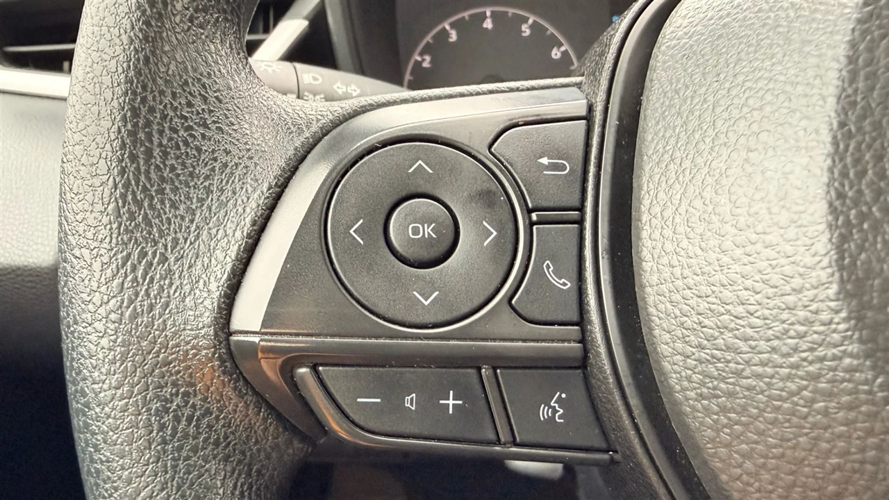 Toyota Corolla LE 2025