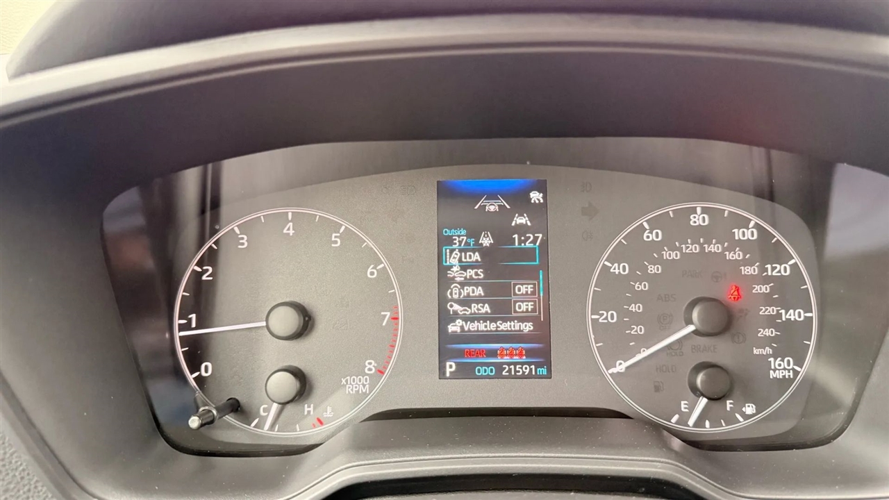 Toyota Corolla LE 2025