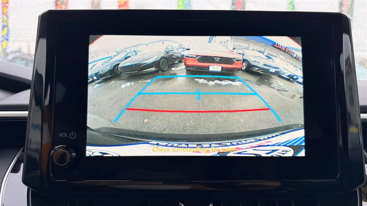 Toyota Corolla LE 2025