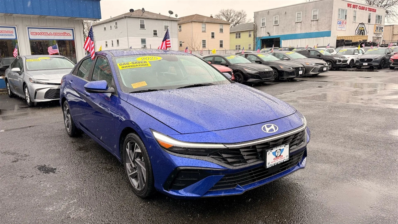 Hyundai Elantra SEL Convenience 2025