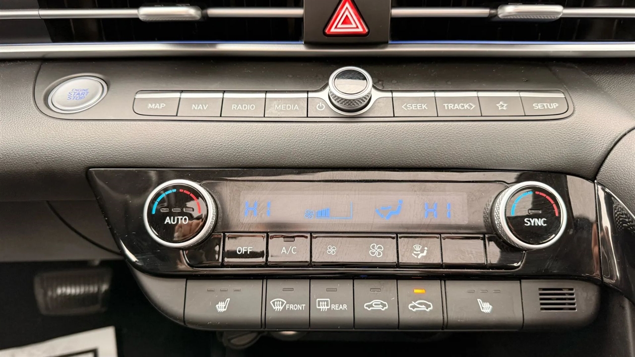 Hyundai Elantra SEL Convenience 2025