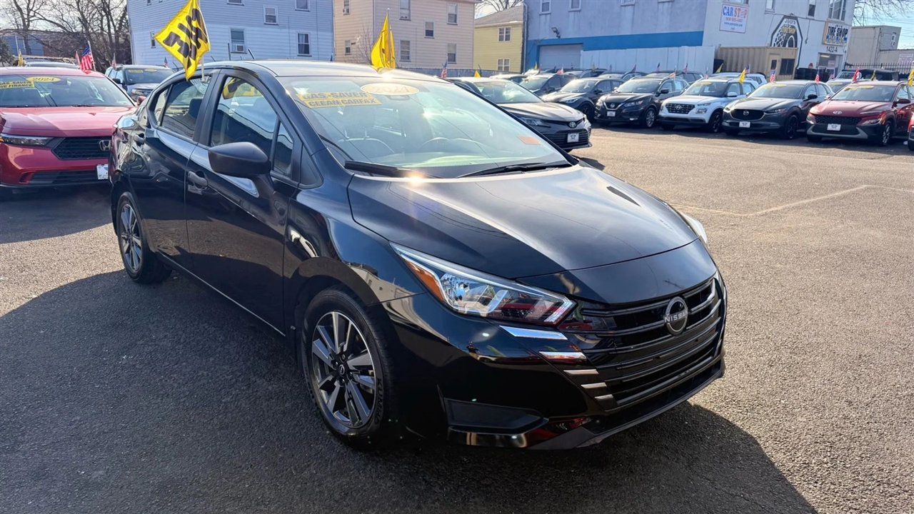 Nissan Versa S CVT 2024