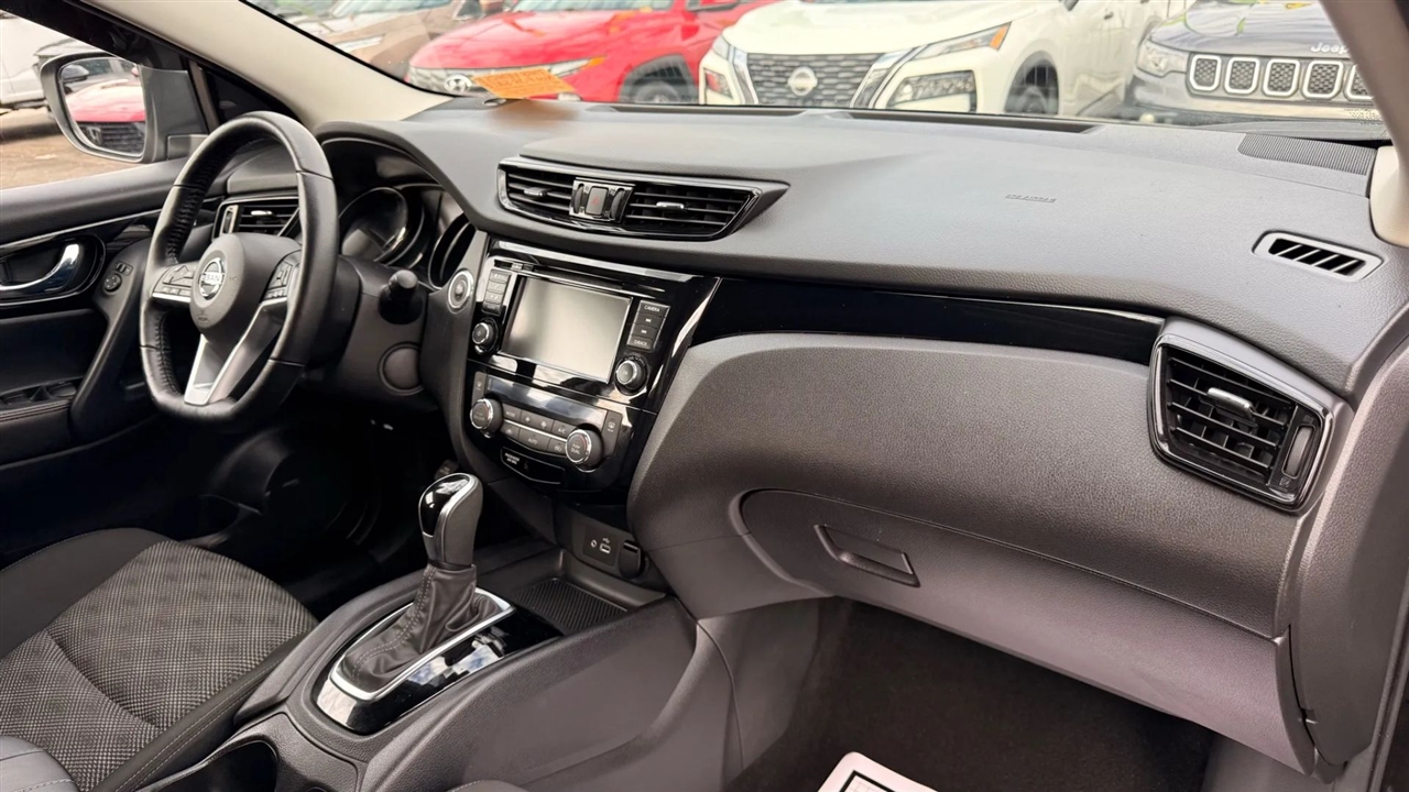 Nissan Rogue Sport SV 2022