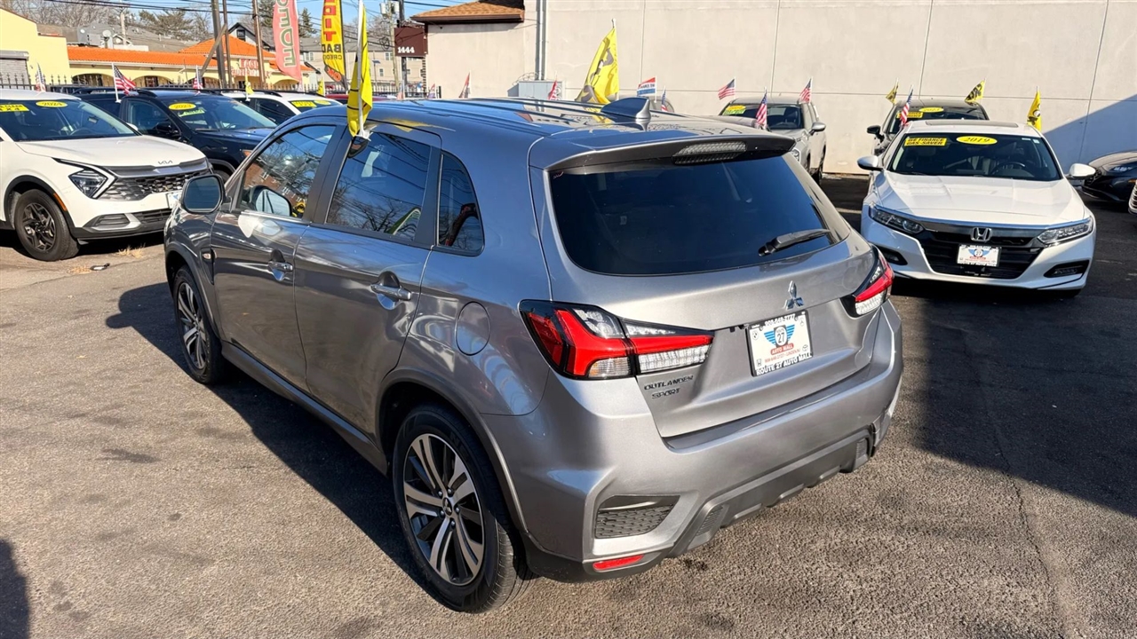 Mitsubishi Outlander Sport 2.0 ES 4WD 2023