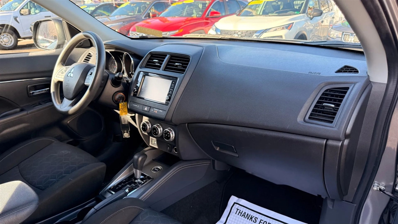 Mitsubishi Outlander Sport 2.0 ES 4WD 2023