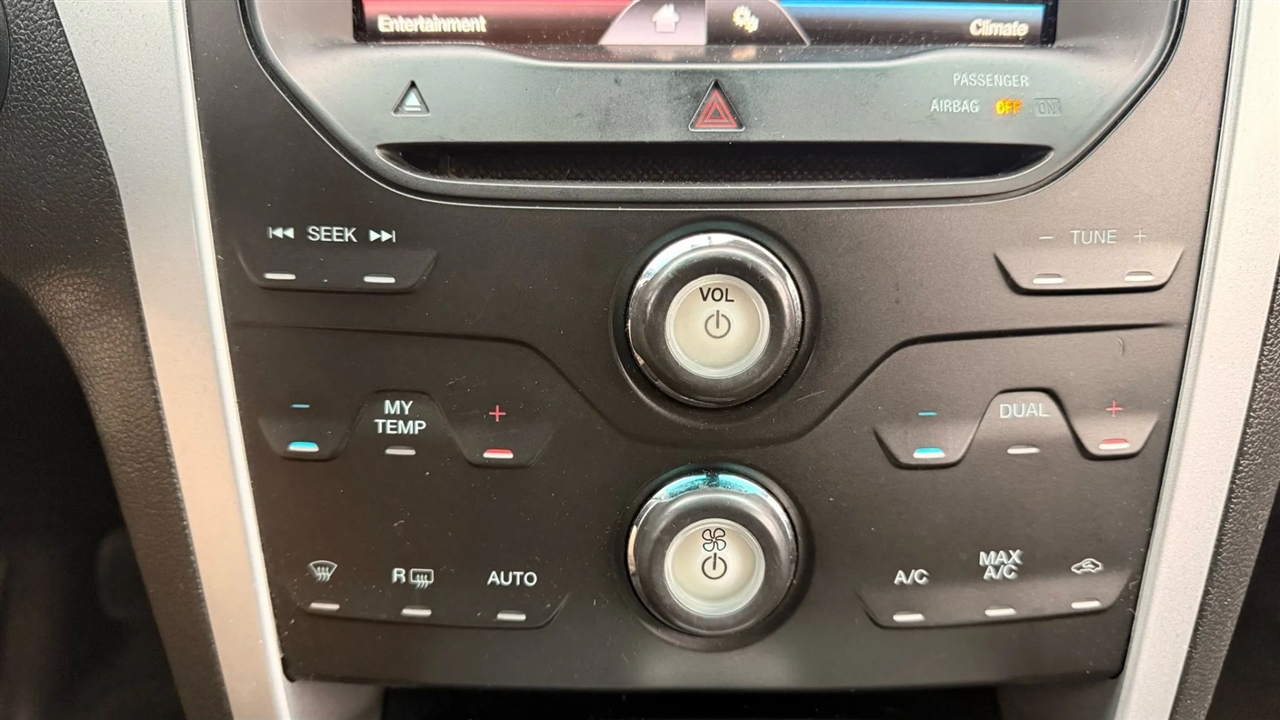 Ford Explorer XLT FWD 2012