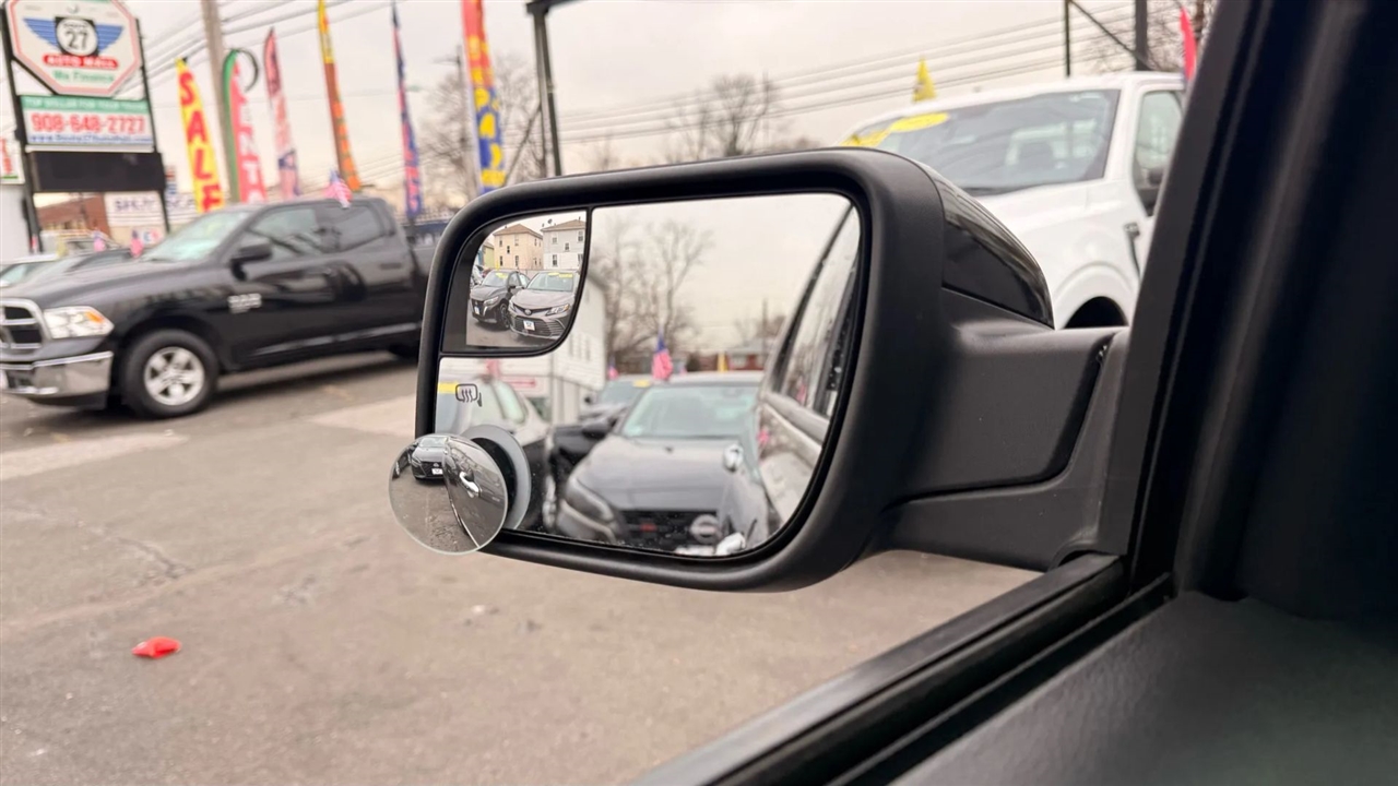 Ford Explorer XLT FWD 2012