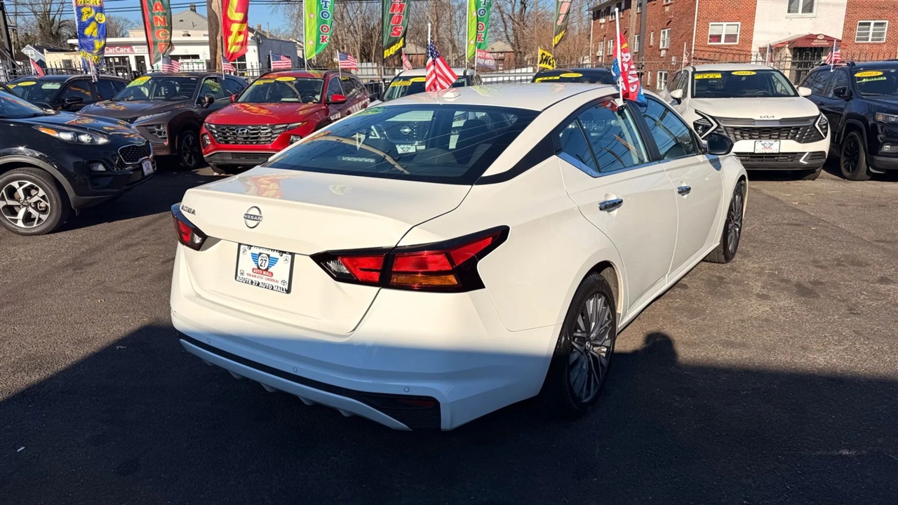 Nissan Altima 2.5 SV 2025