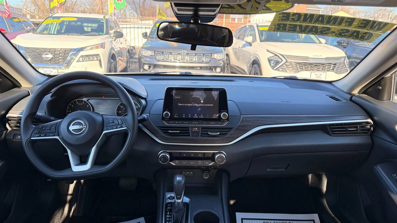 Nissan Altima 2.5 SV 2025