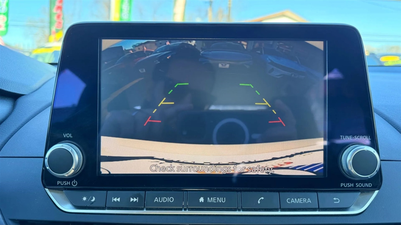 Nissan Altima 2.5 SV 2025