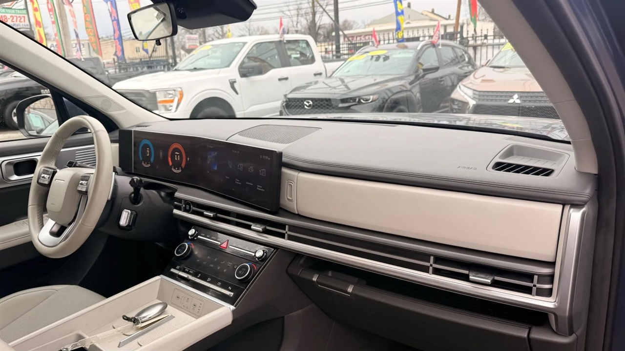 Hyundai Santa Fe SEL 2025