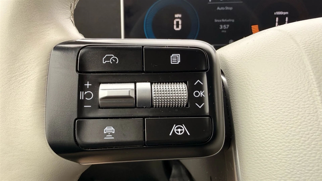 Hyundai Santa Fe SEL 2025