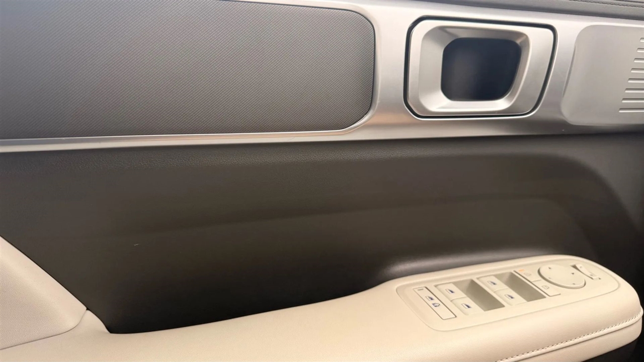 Hyundai Santa Fe SEL 2025