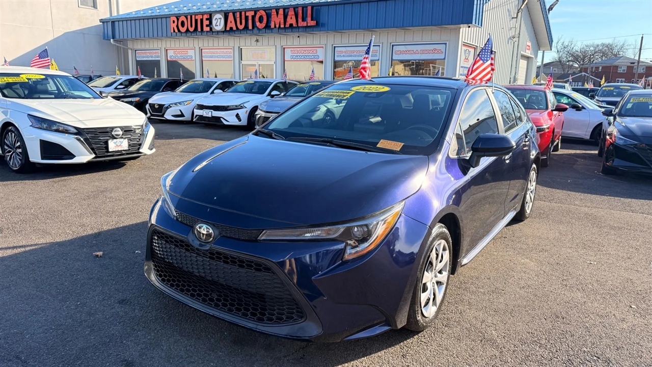 Toyota Corolla LE 2022