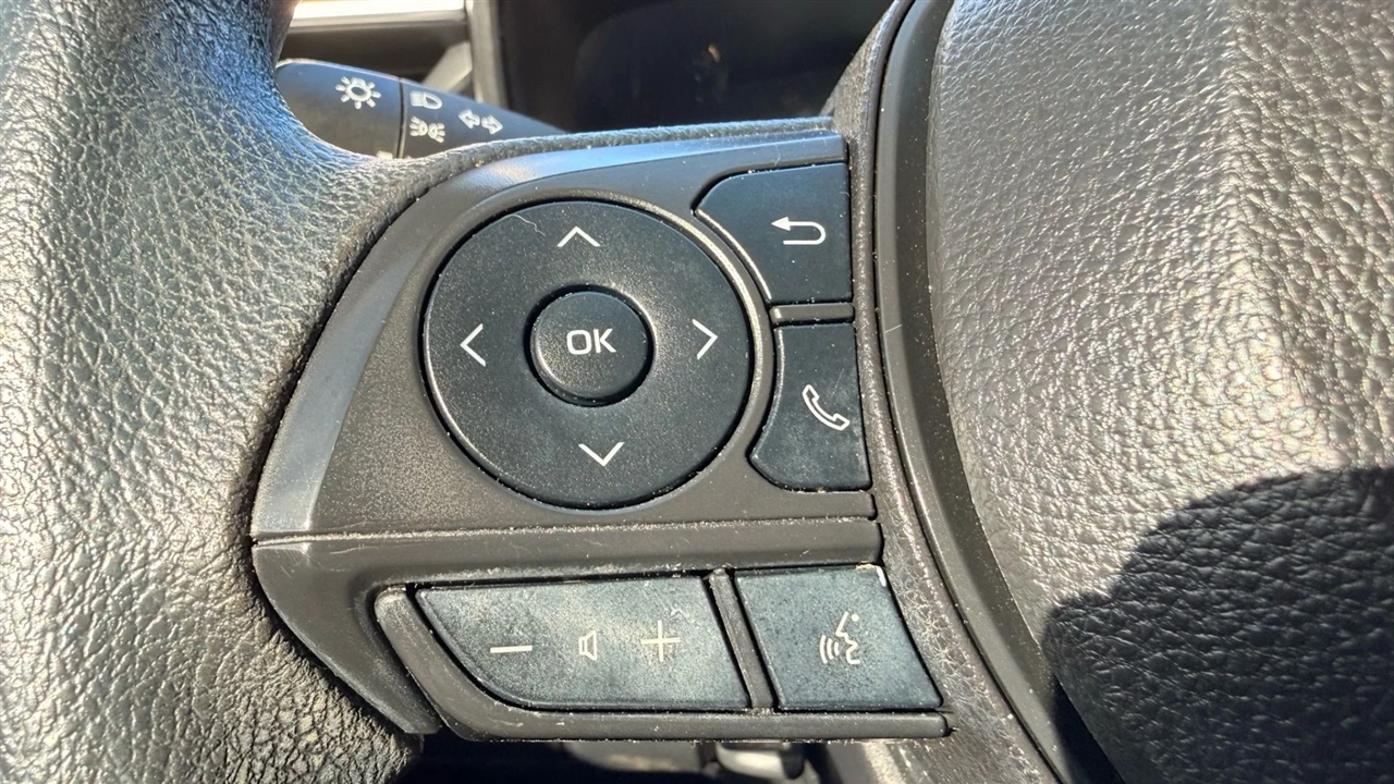 Toyota Corolla LE 2022