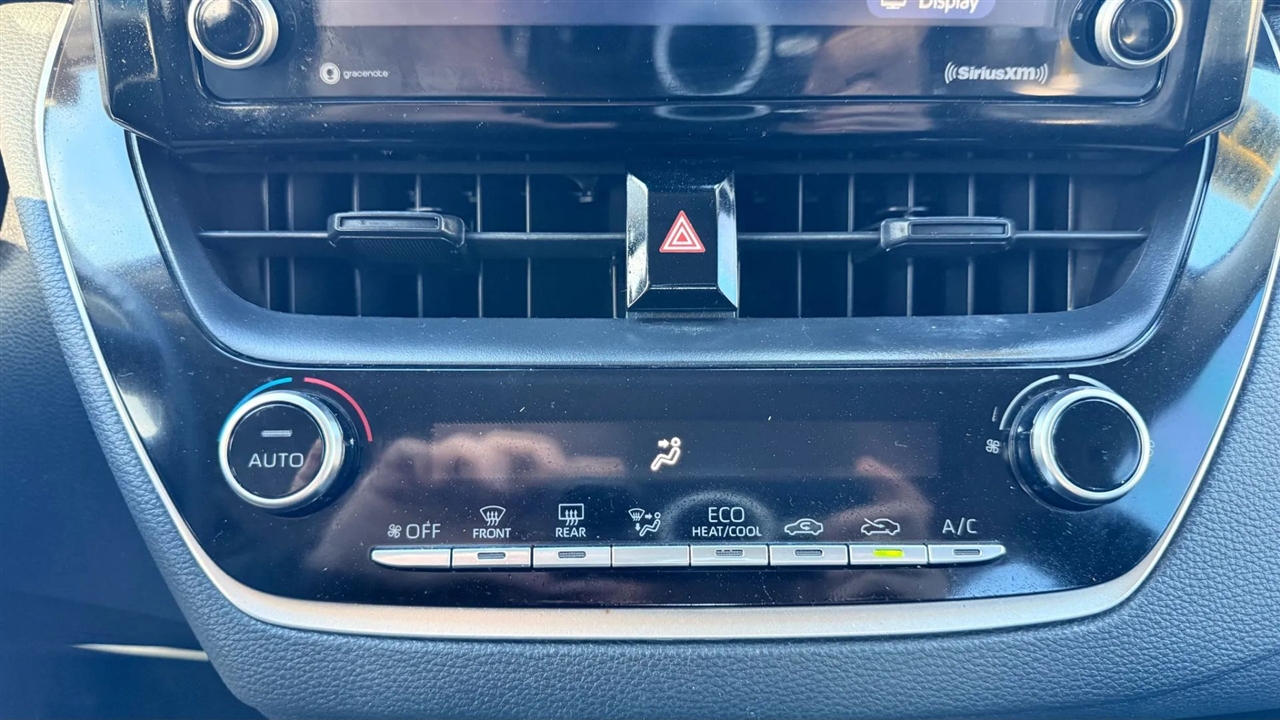 Toyota Corolla LE 2022