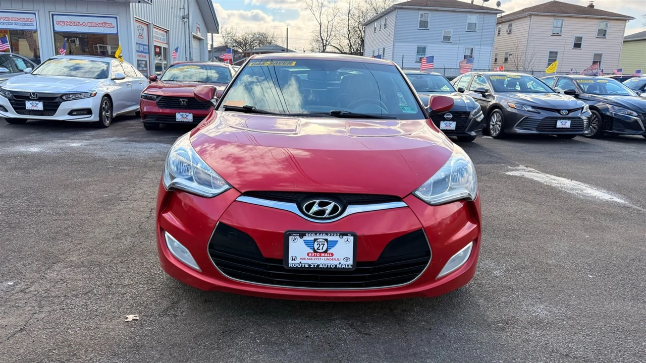 Hyundai Veloster Base 2013