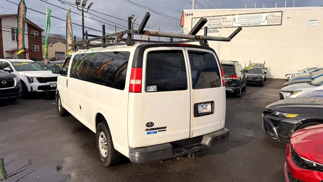 Chevrolet Express LT 3500 Extended 2012