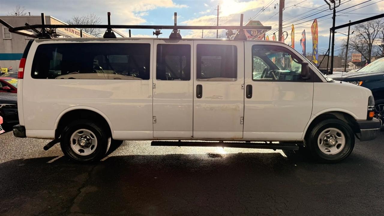 Chevrolet Express LT 3500 Extended 2012