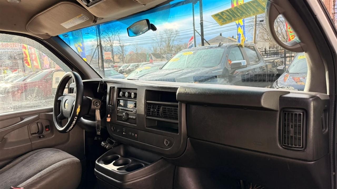 Chevrolet Express LT 3500 Extended 2012