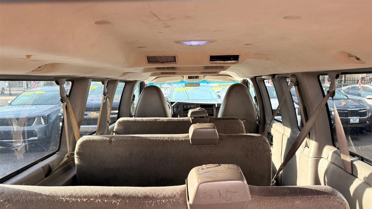 Chevrolet Express LT 3500 Extended 2012