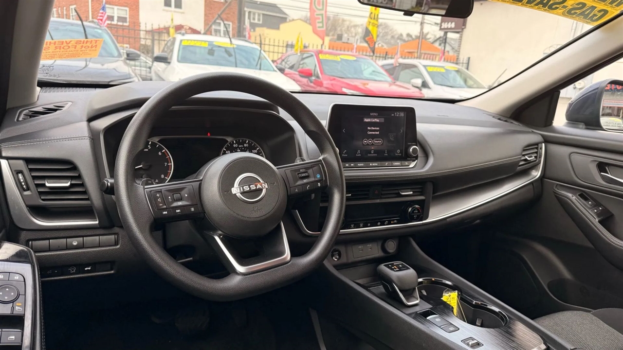 Nissan Rogue SV 2024