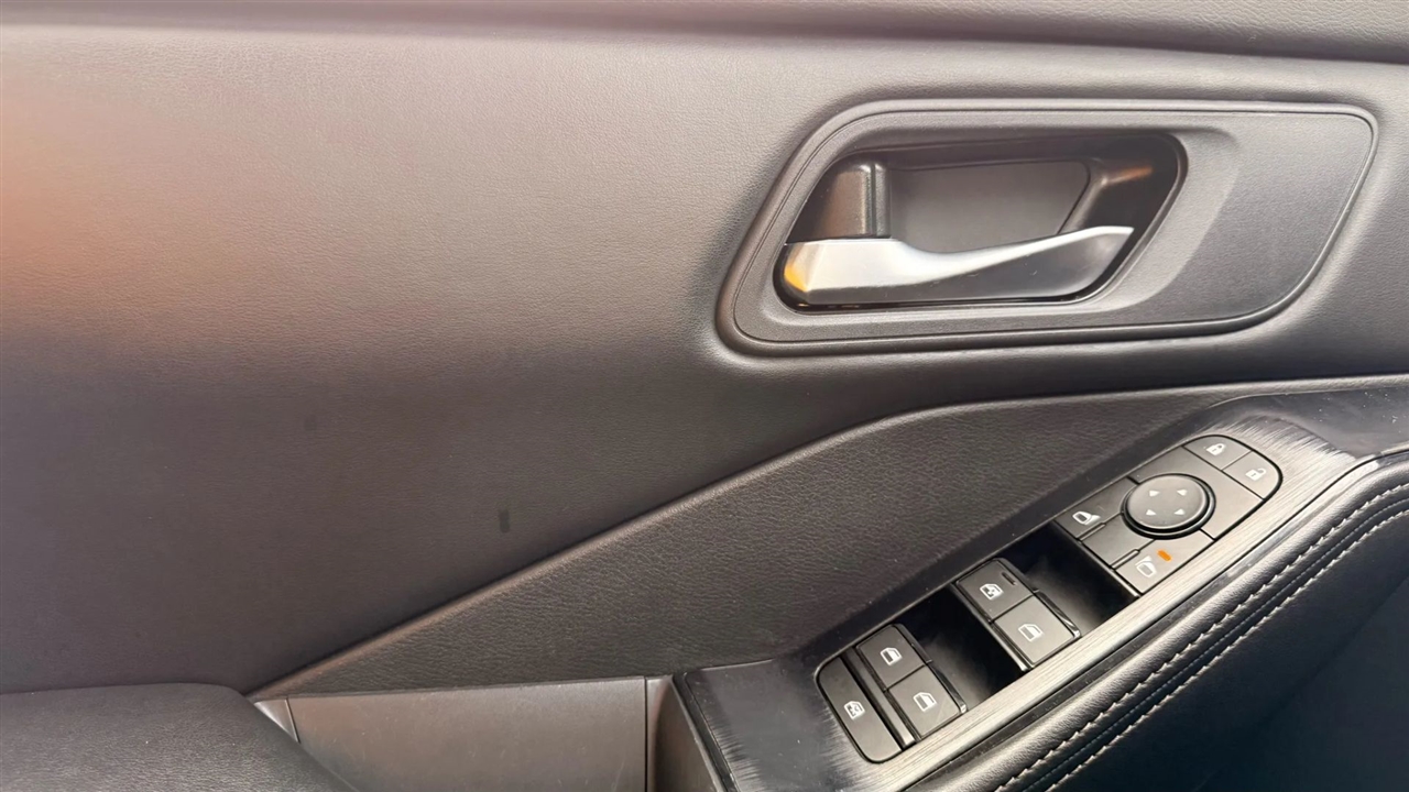 Nissan Rogue SV 2024