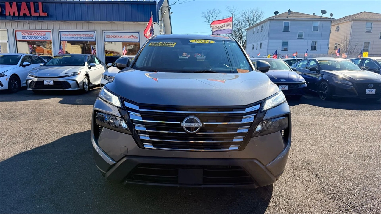 Nissan Rogue SV 2024