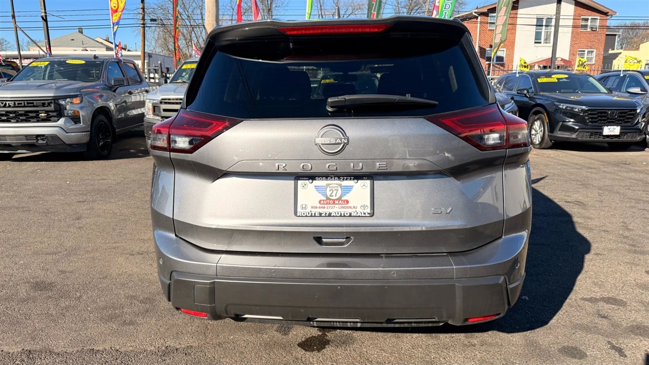 Nissan Rogue SV 2024