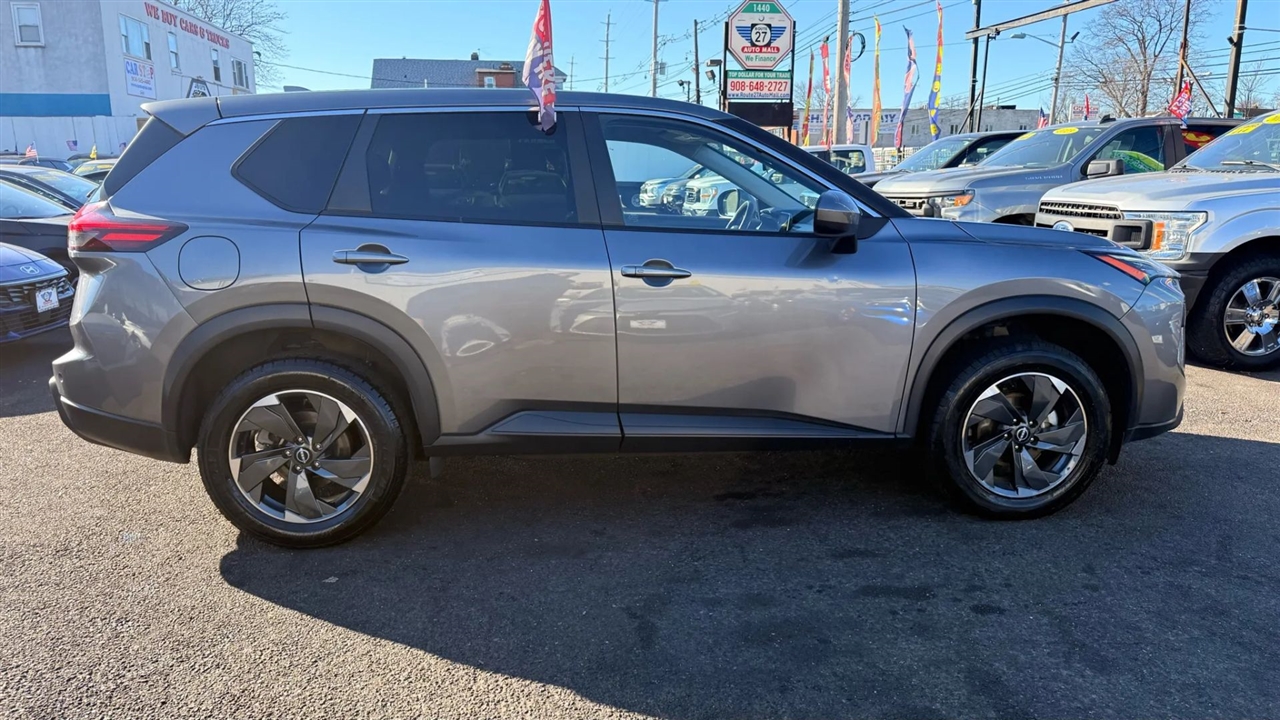 Nissan Rogue SV 2024