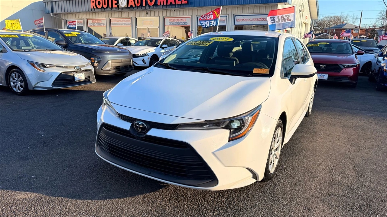 Toyota Corolla LE 2023