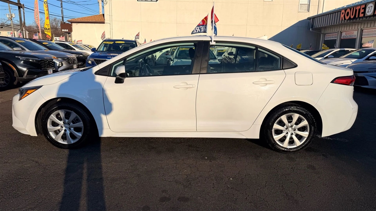 Toyota Corolla LE 2023