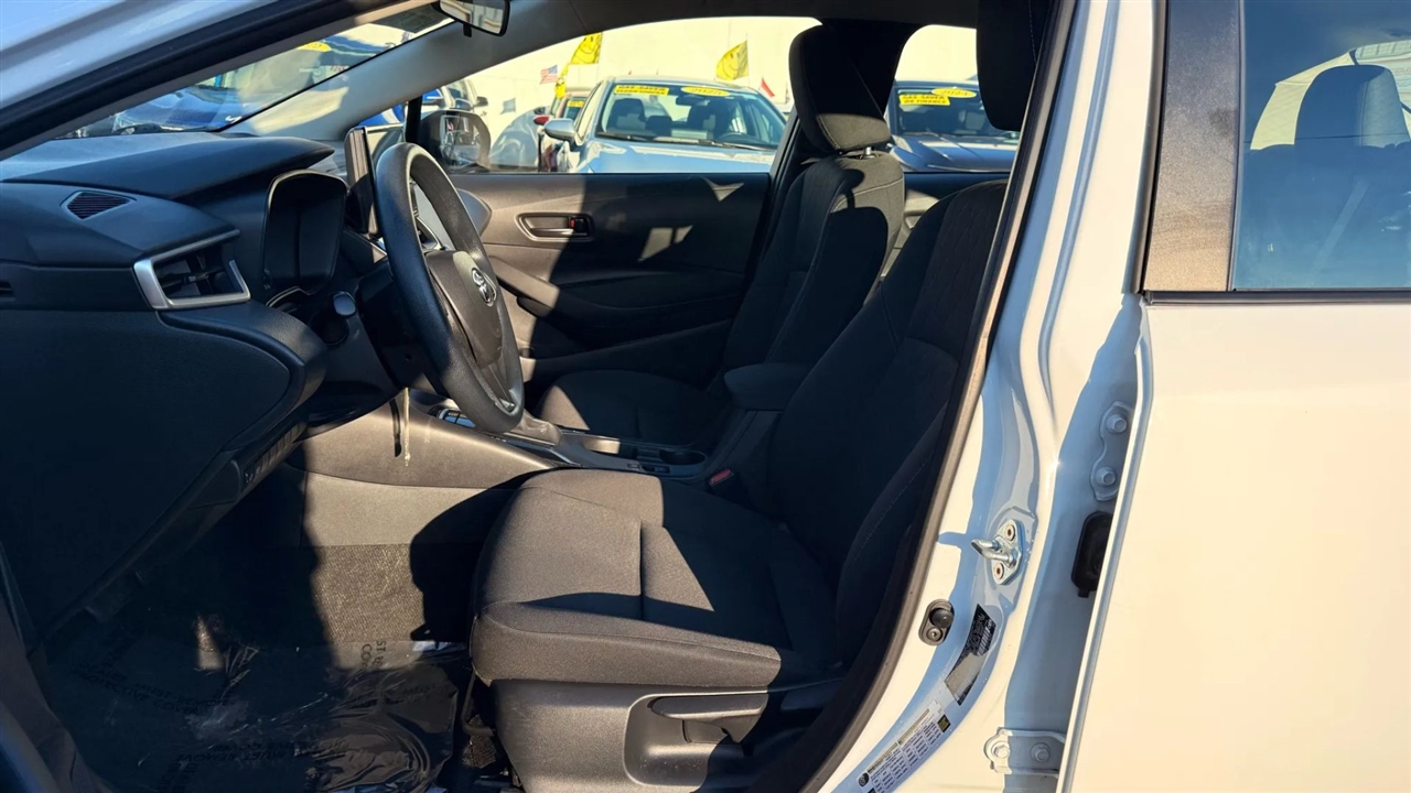 Toyota Corolla LE 2023