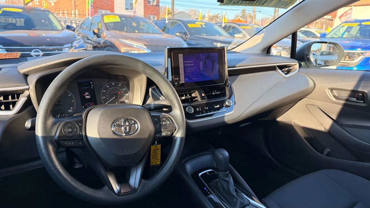 Toyota Corolla LE 2023