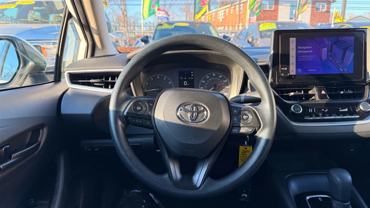 Toyota Corolla LE 2023