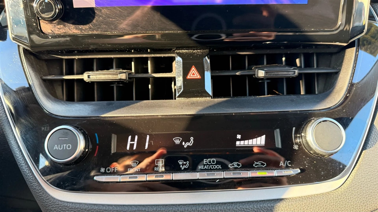 Toyota Corolla LE 2023