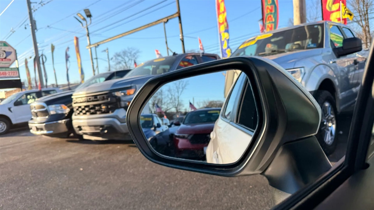 Toyota Corolla LE 2023