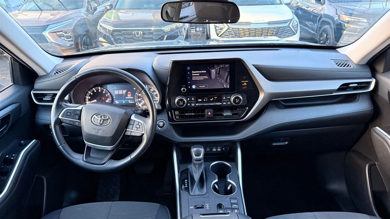 Toyota Highlander Others 2023