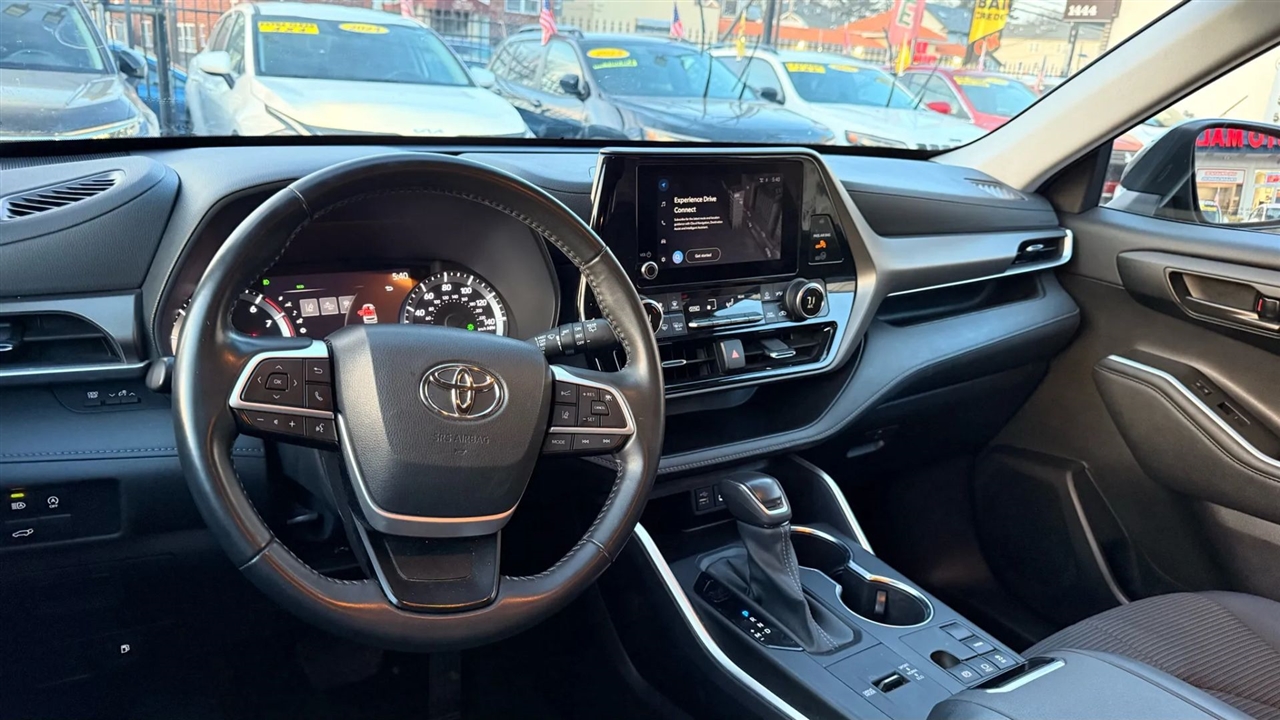 Toyota Highlander Others 2023
