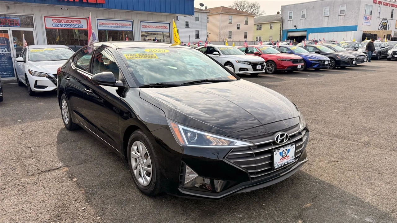 Hyundai Elantra SE 6M 2020