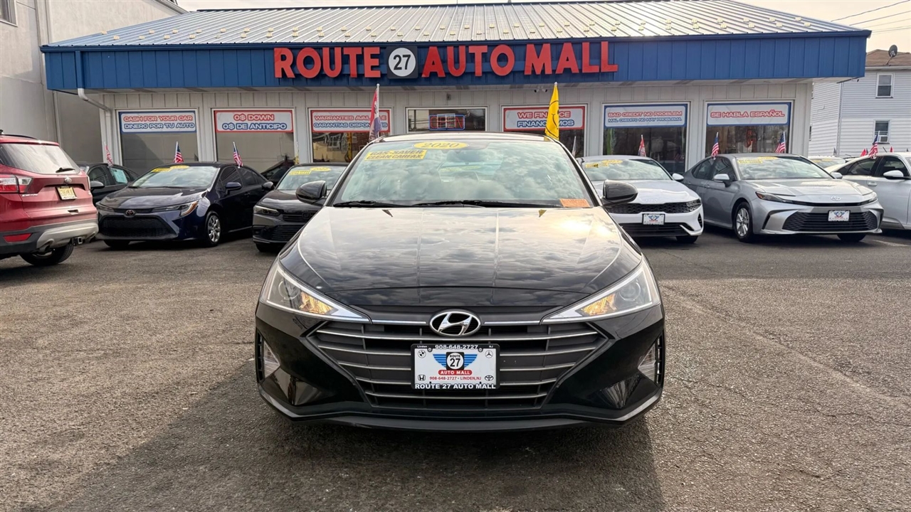 Hyundai Elantra SE 6M 2020
