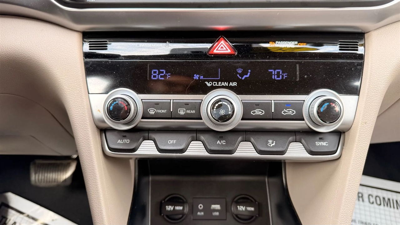 Hyundai Elantra SE 6M 2020