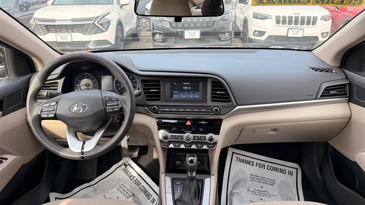 Hyundai Elantra SE 6M 2020