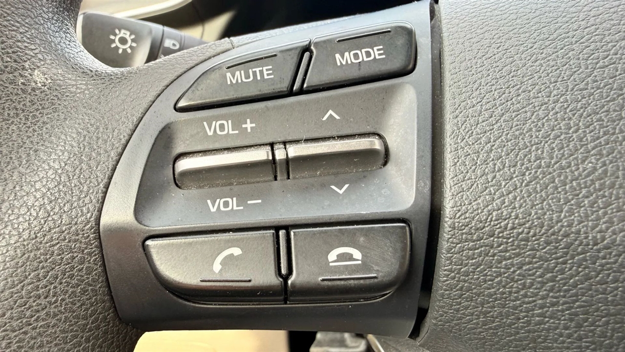 Hyundai Elantra SE 6M 2020